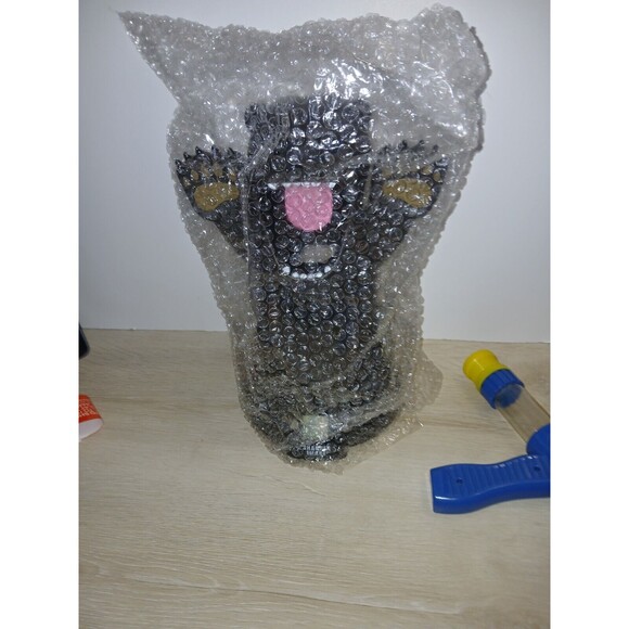 Sharper Image Hungry Bear Target Shooting Game With Box Launcher & 8 Foam Balls - Picture 13 of 16